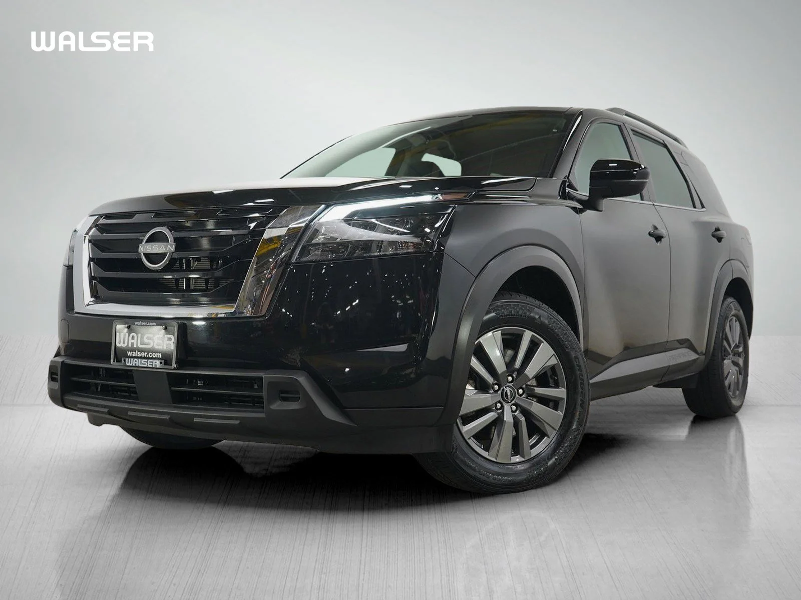2025 Nissan Pathfinder SV 4WD's photo