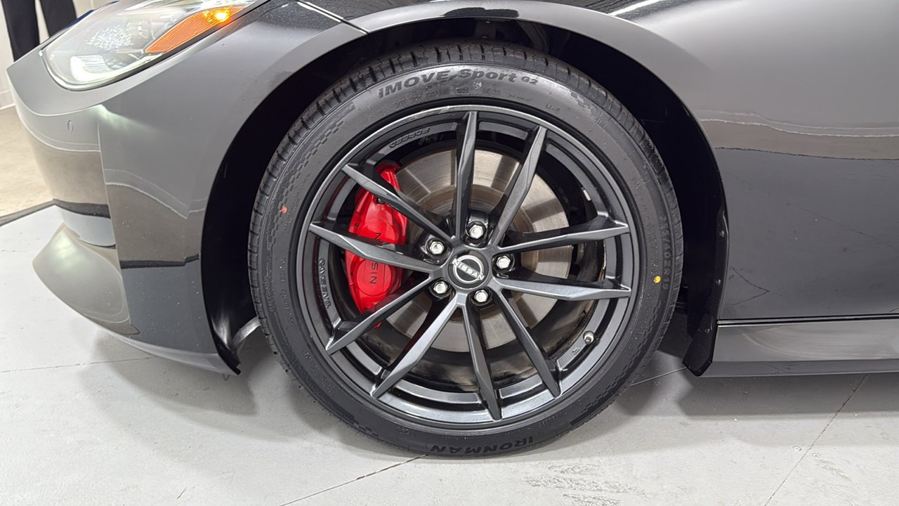 Used 2025 Black Nissan Performance image 23