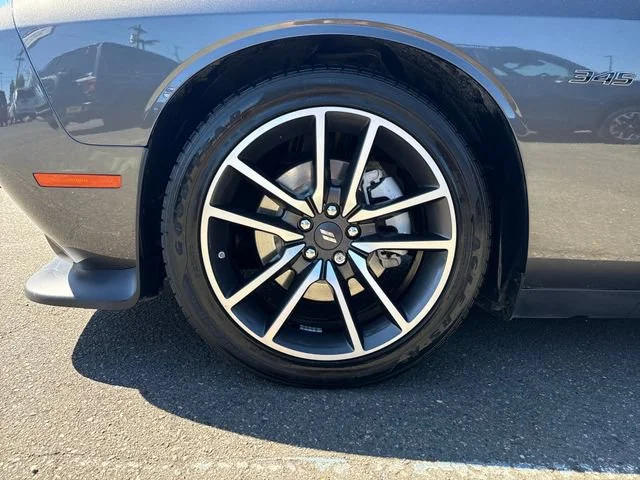 Used 2023 Granite Pearlcoat Dodge R/T image 26