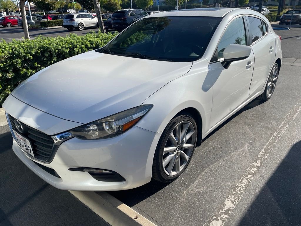 Used 2017 Snowflake White Pearl Mazda Touring 2.5 image 5