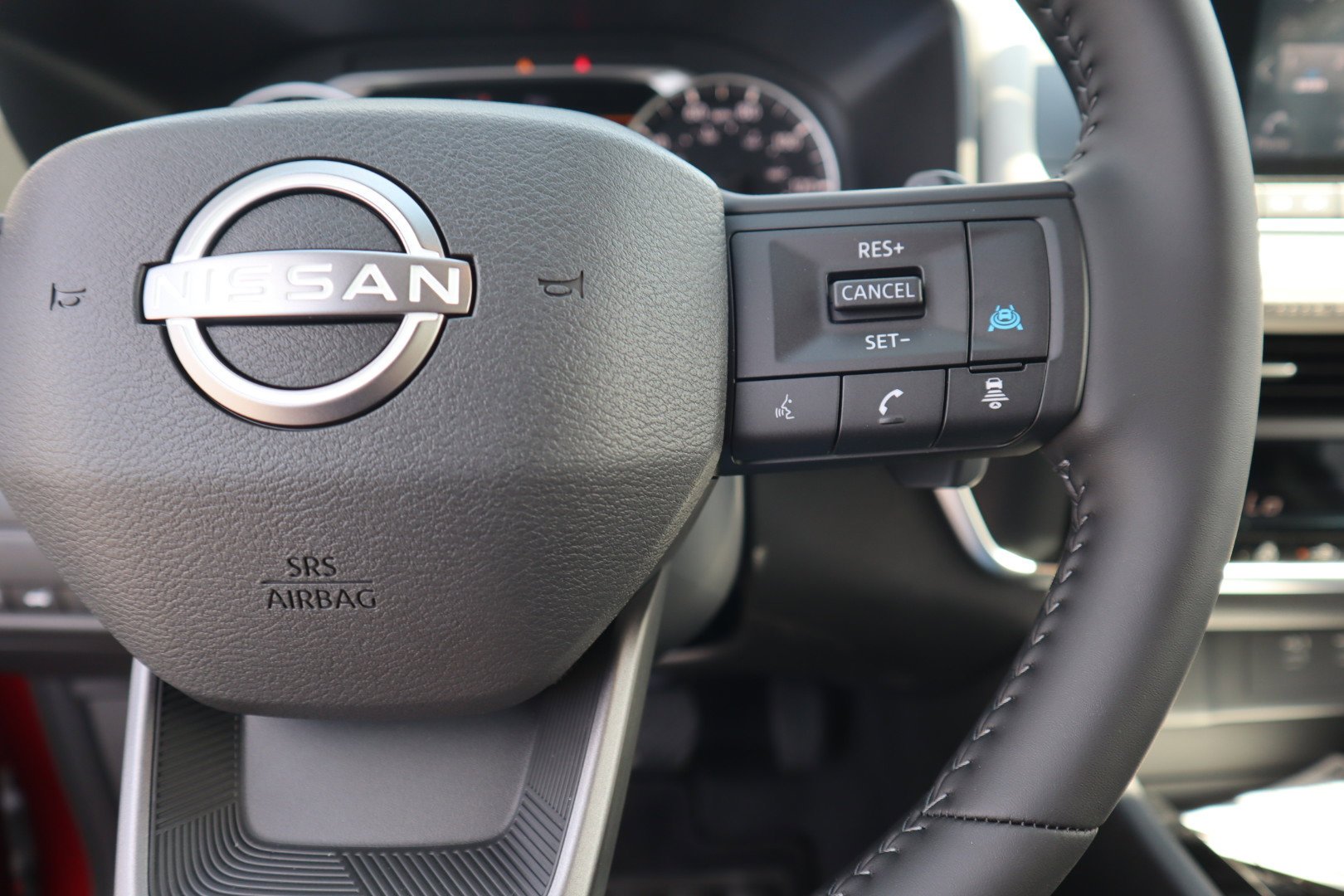 2026 Nissan Rogue SV - Photo 13
