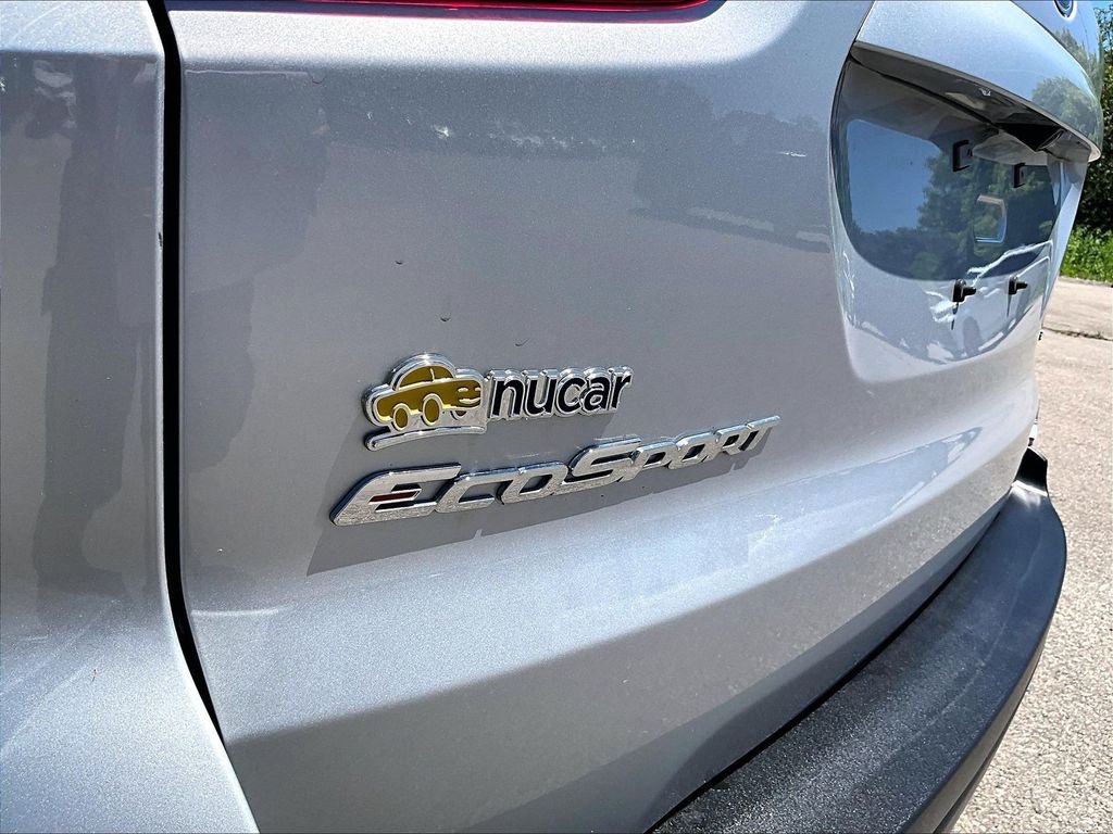 Used 2022 Silver Ford SE image 27