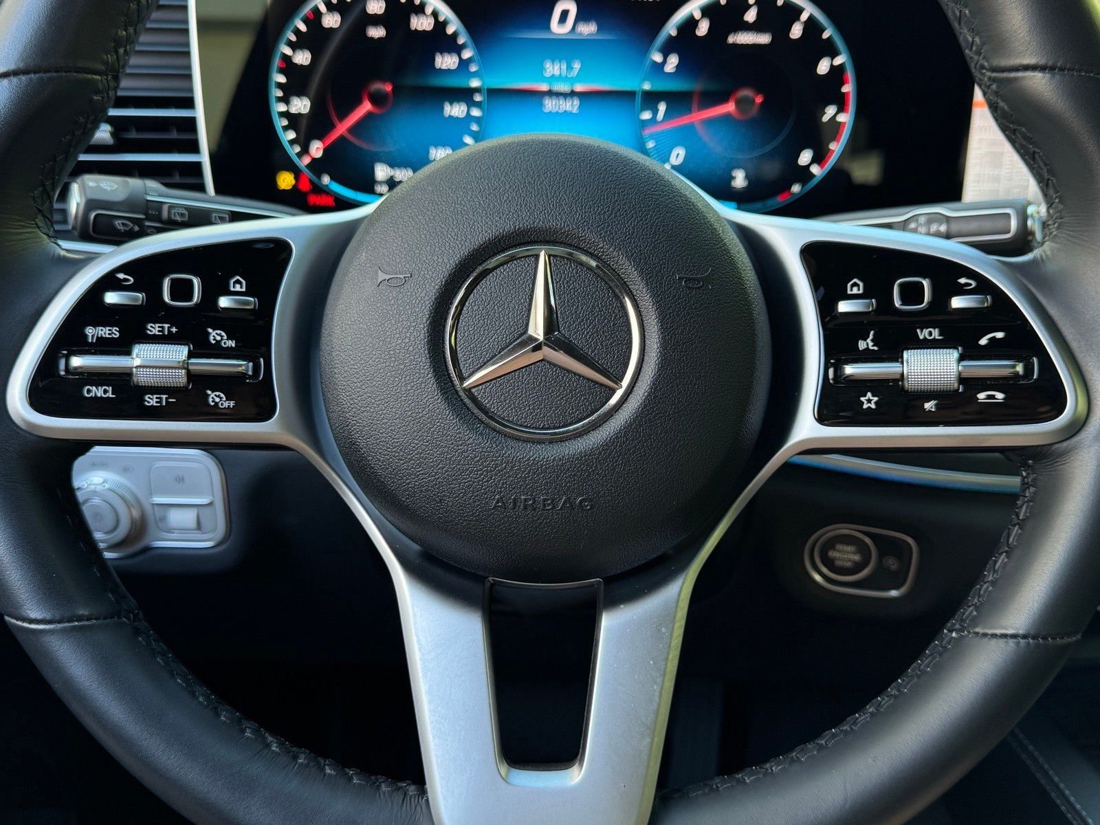 Certified Used 2021 Gray Mercedes-Benz GLE 350 image 8