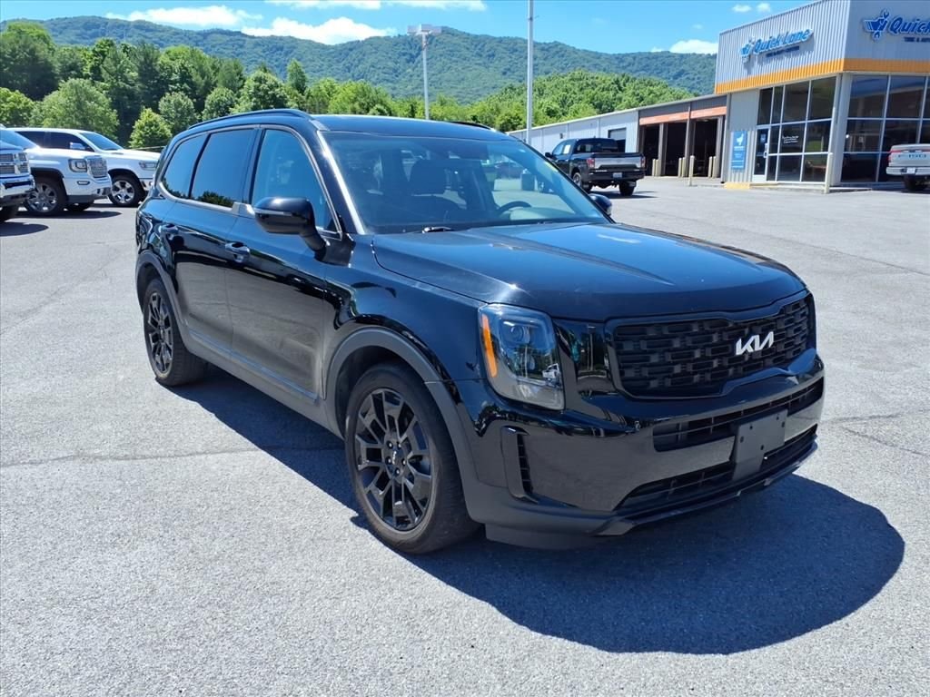 Used 2022 Ebony Black Kia EX image 14
