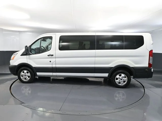 2018 Ford Transit Wagon XL - Photo 9