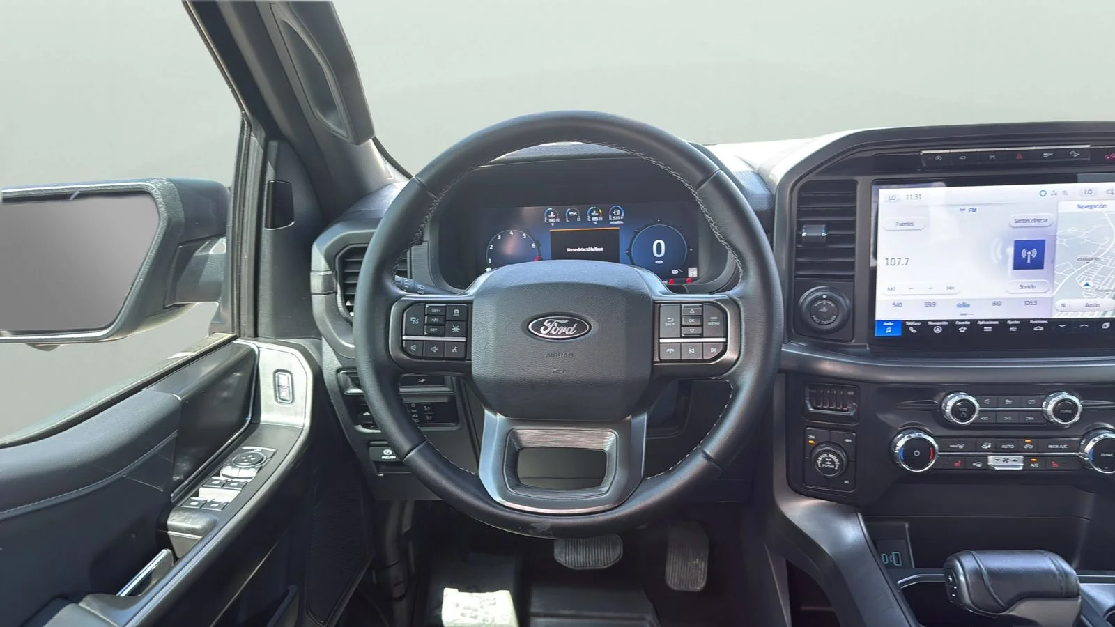 Used 2024 Gray Ford XLT image 12