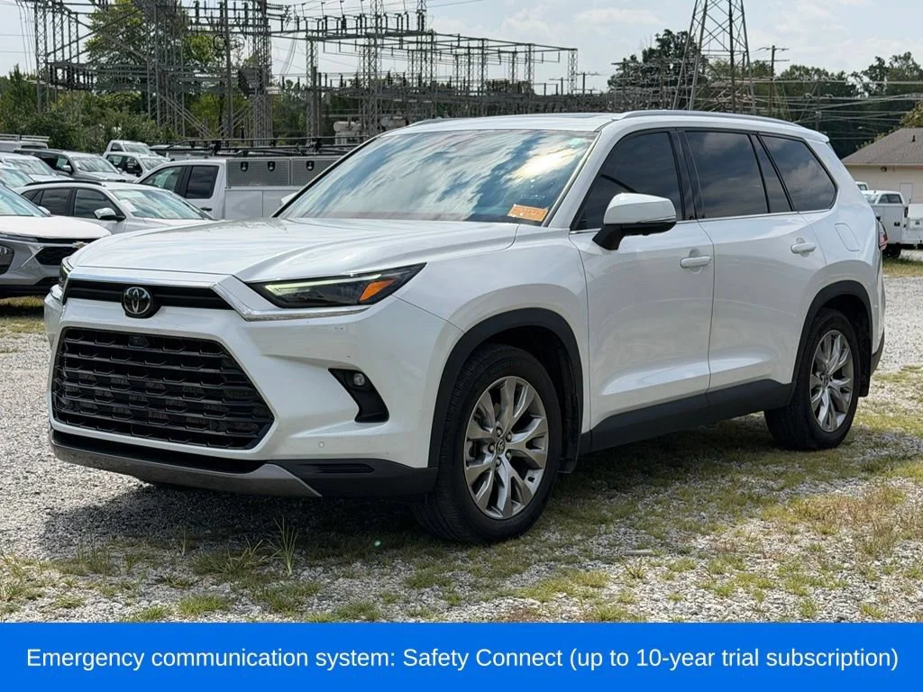 Used 2024 Off-white Toyota Limited image 10