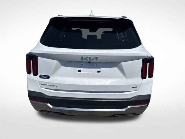 Used 2024 White Pearl Kia S image 4