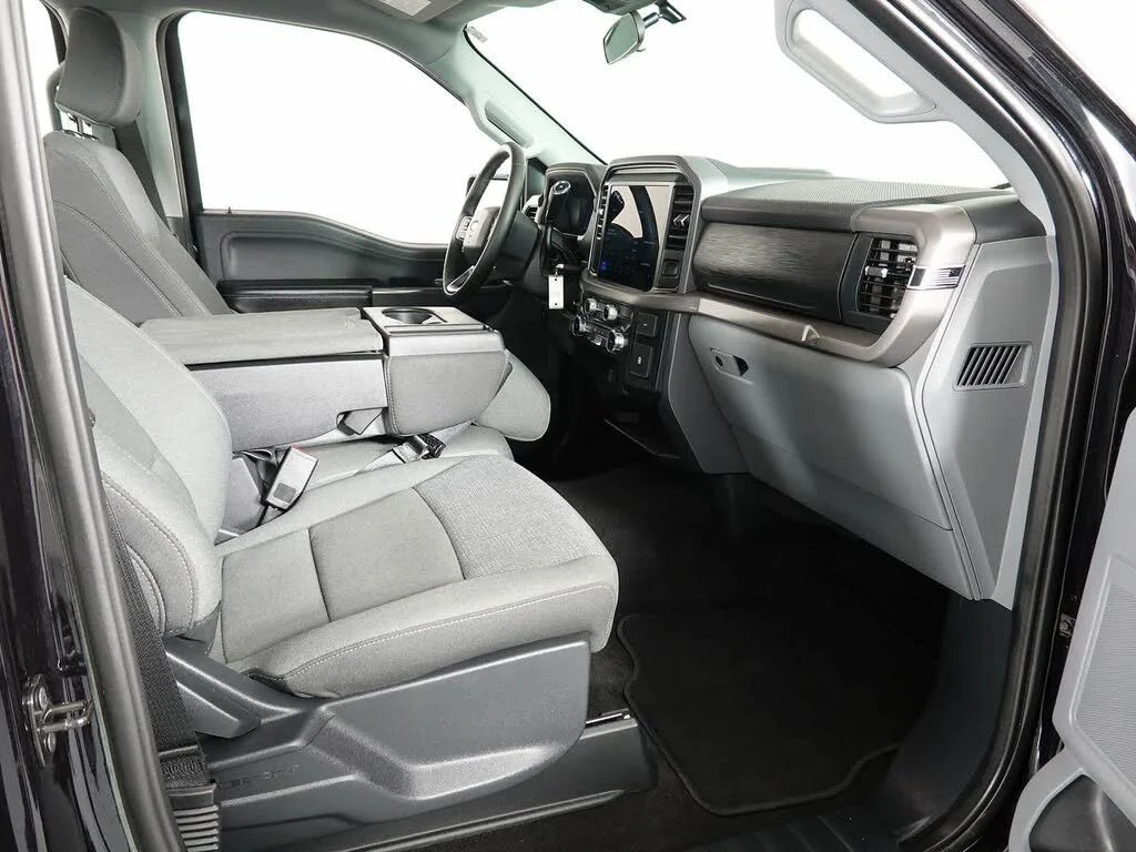 2025 Ford F-150 XLT - Photo 15