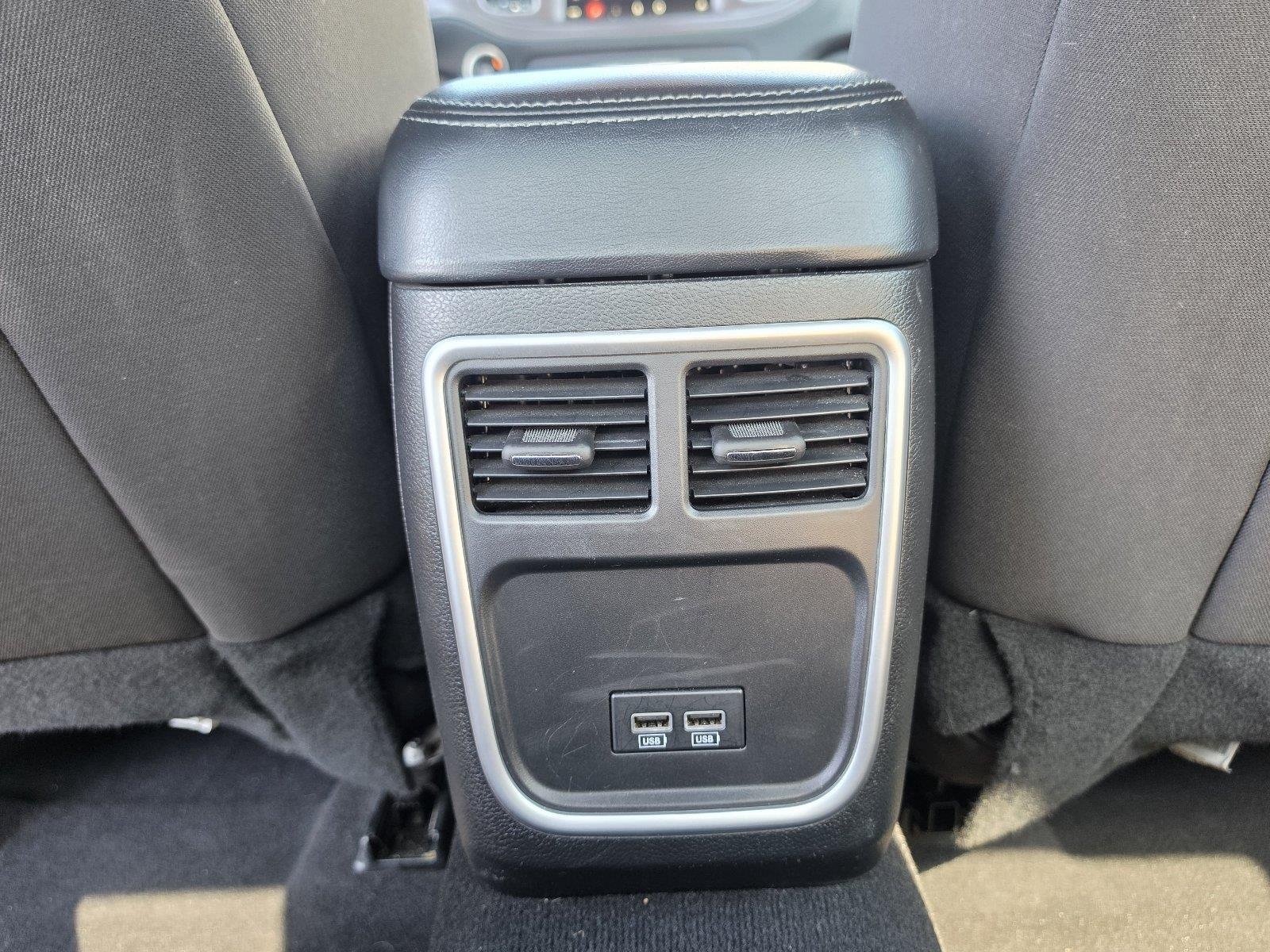 Used 2023  Dodge SXT image 20