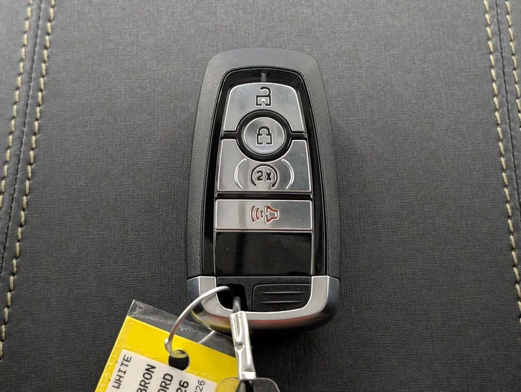 New 2026 Oxford White Ford Badlands® image 23
