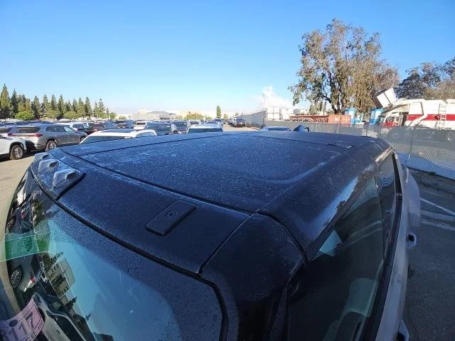 Used 2024 Meteorite Metallic (Grey) GMC 2X image 9