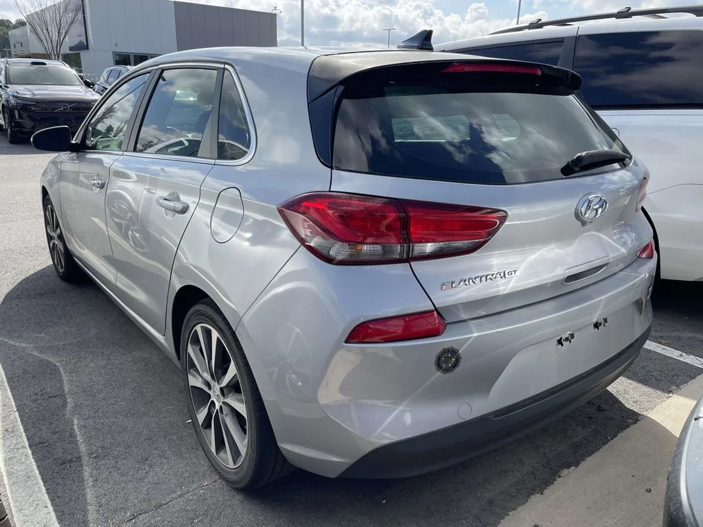 Used 2020 Stellar Silver Hyundai Base image 3