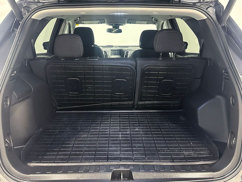 Used 2022 Gray Chevrolet LT image 5