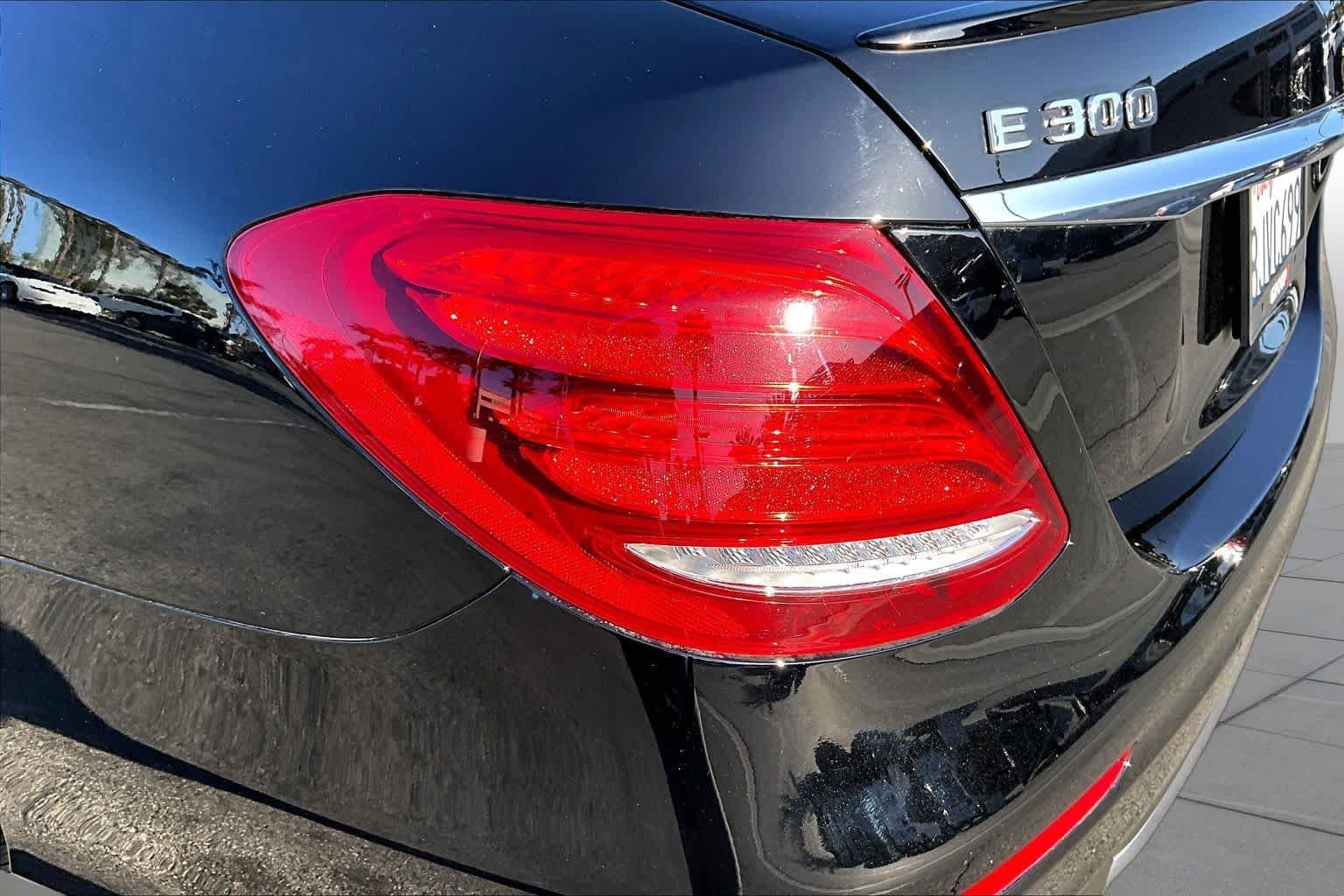 Used 2019  Mercedes-Benz E 300 image 27