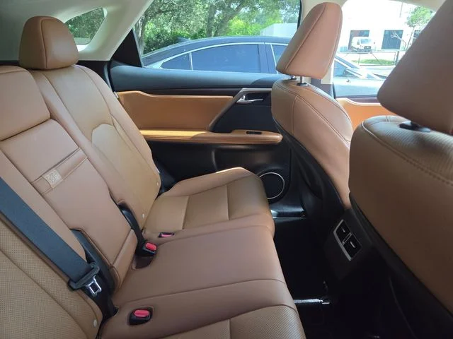 Certified Used 2022 White Lexus 350 image 4