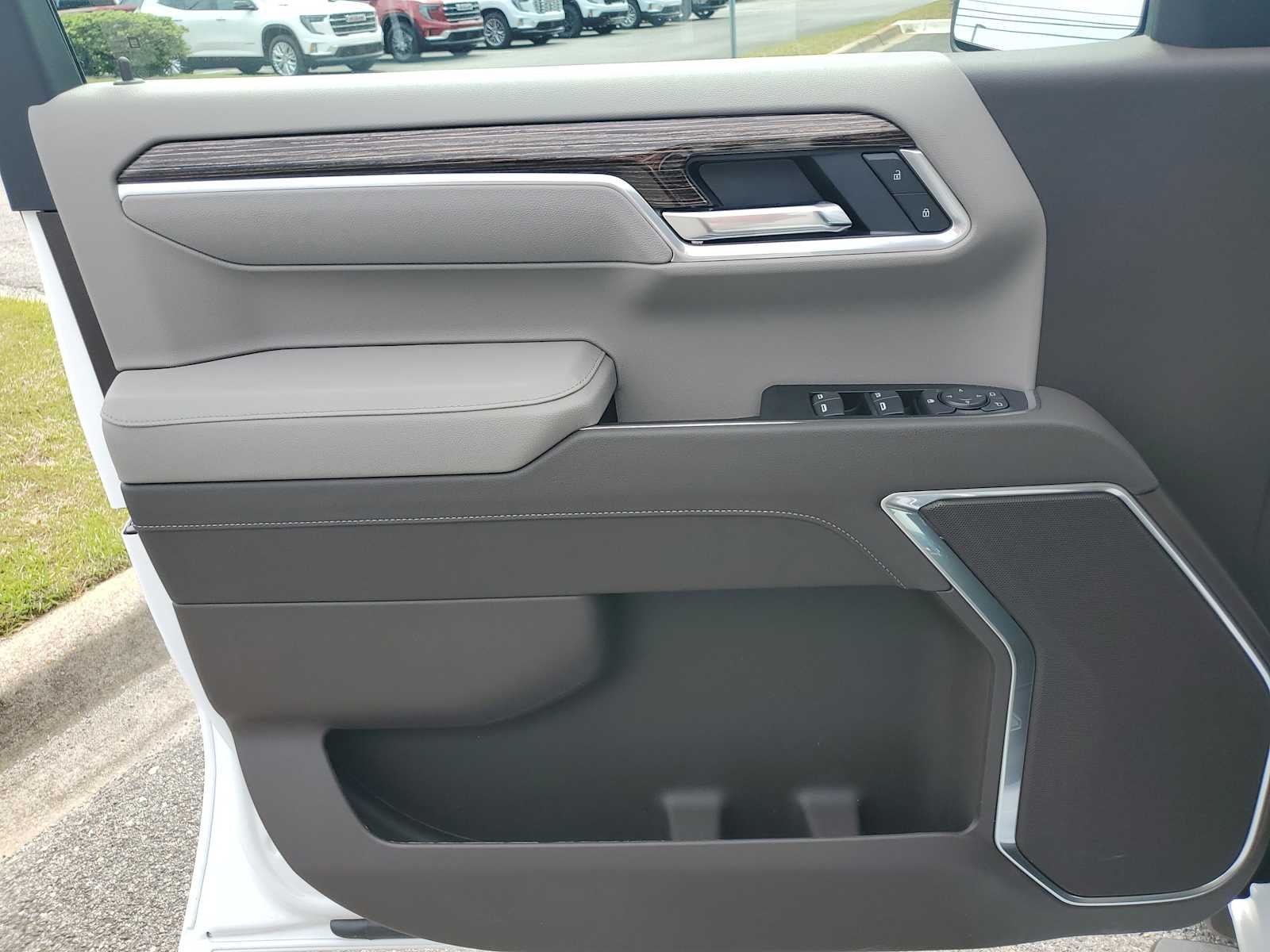 2026 GMC Sierra 1500 SLE - Photo 15