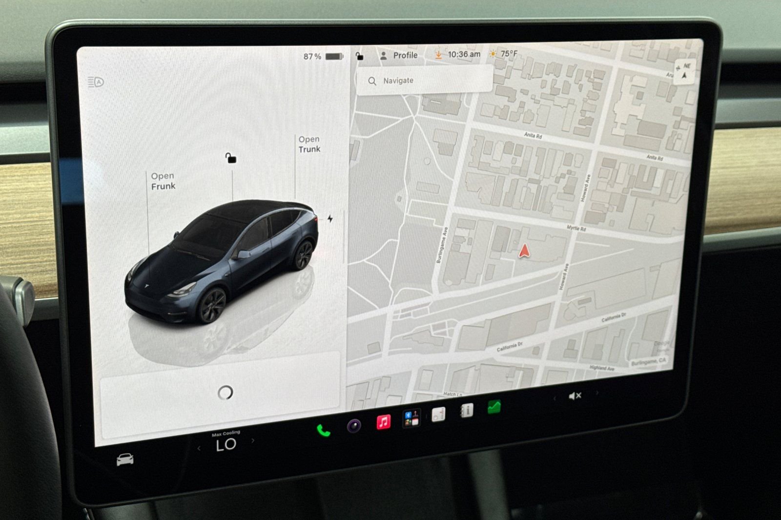 Used 2024 Stealth Gray Tesla Long Range image 24