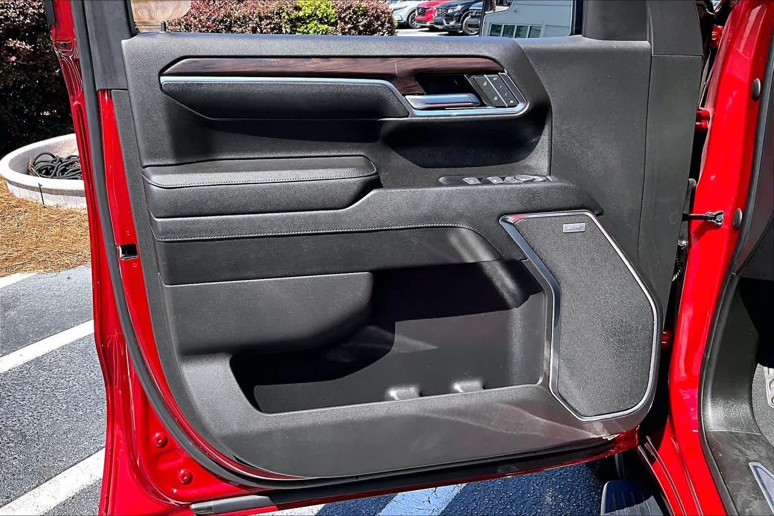Used 2023 Volcanic Red Tintcoat GMC SLT image 21