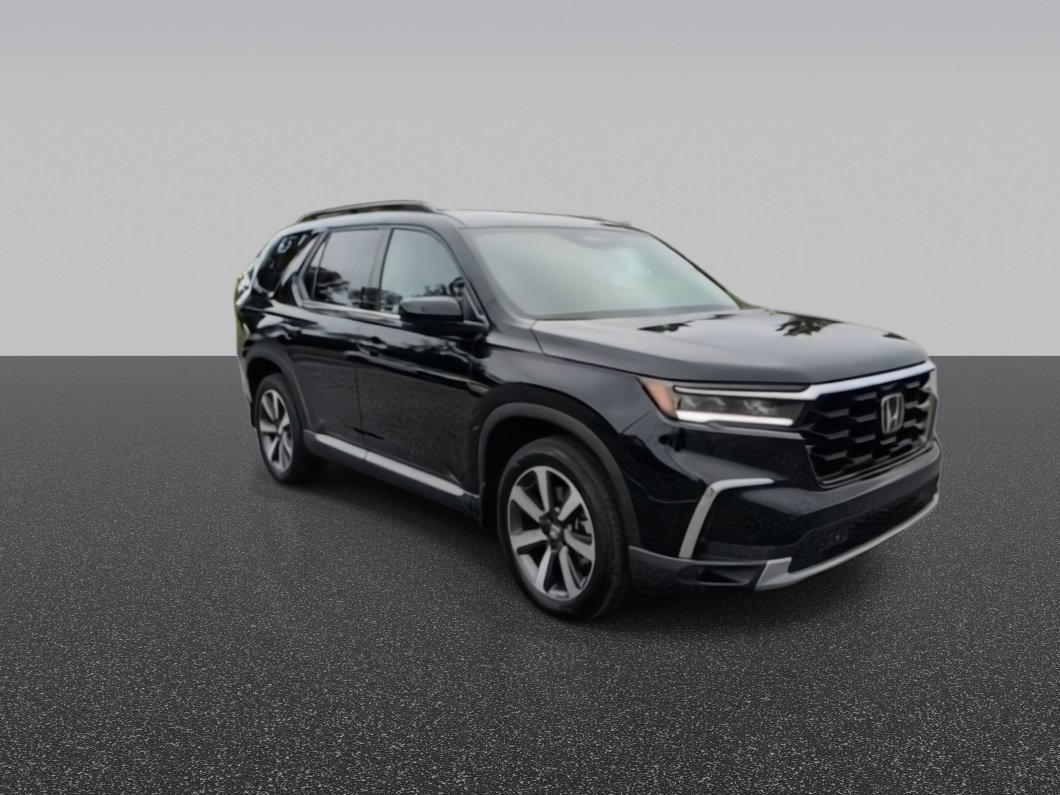 Used 2024 Black Honda Touring image 2