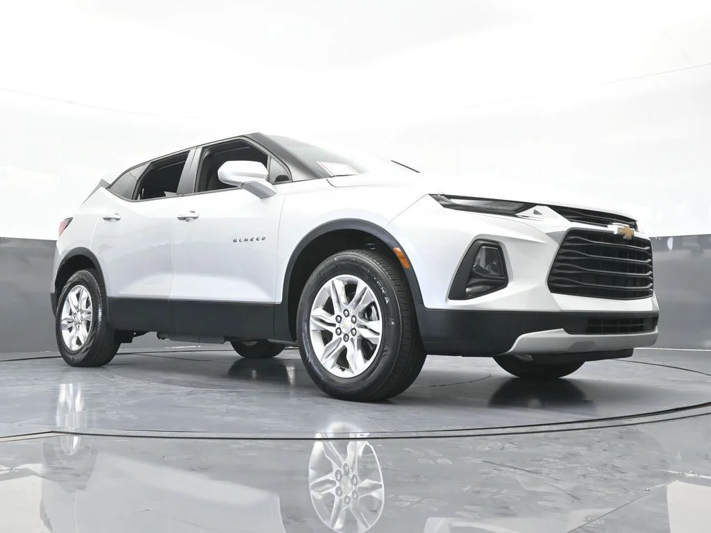 Used 2019 Silver Ice Metallic Chevrolet L image 56