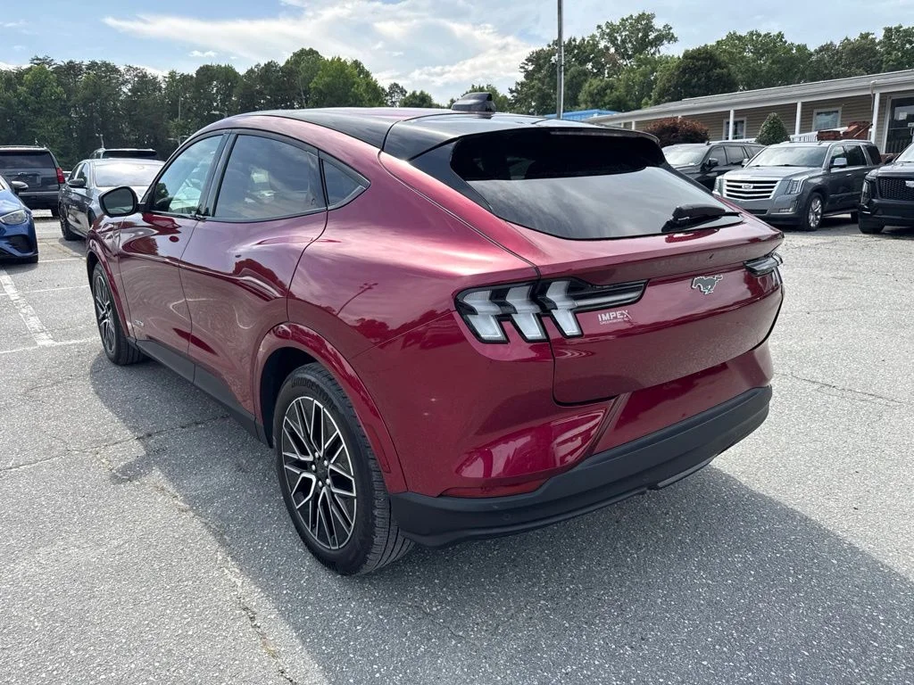 Used 2025 Red Ford Premium image 4