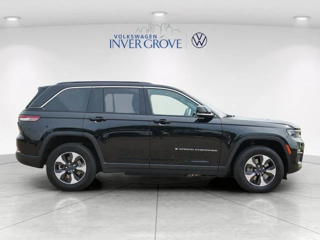 Used 2024 Black Jeep 4xe image 8