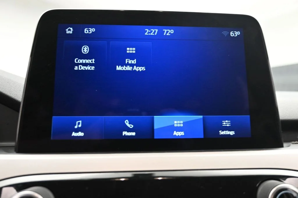 Used 2022 Black Ford SE image 20