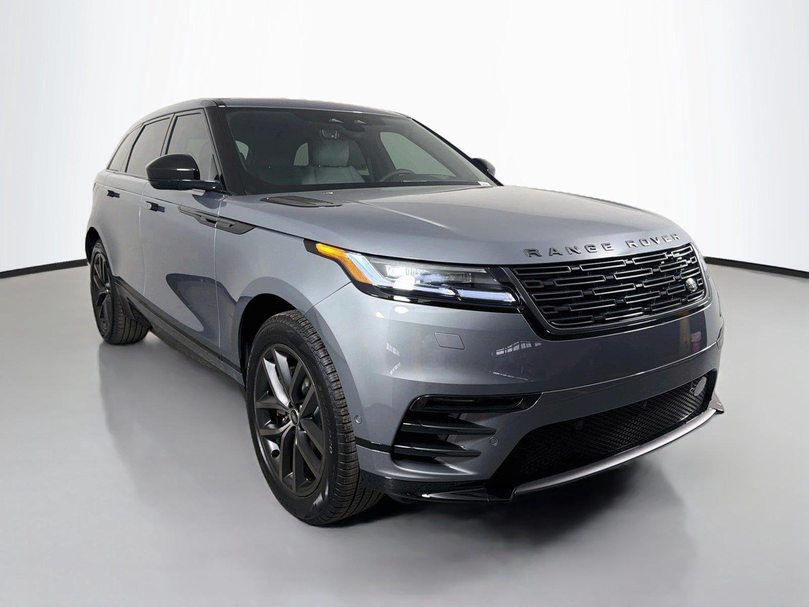 New 2026 Zadar Grey Land Rover Belgravia Edition image 3
