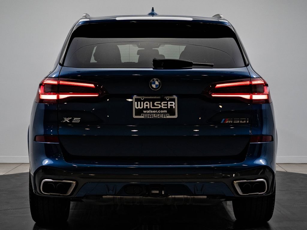 Used 2022 Phytonic Blue Metallic BMW M50i image 10