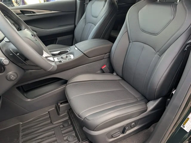 New 2027 DEEP EMERALD INFINITI LUXE image 5