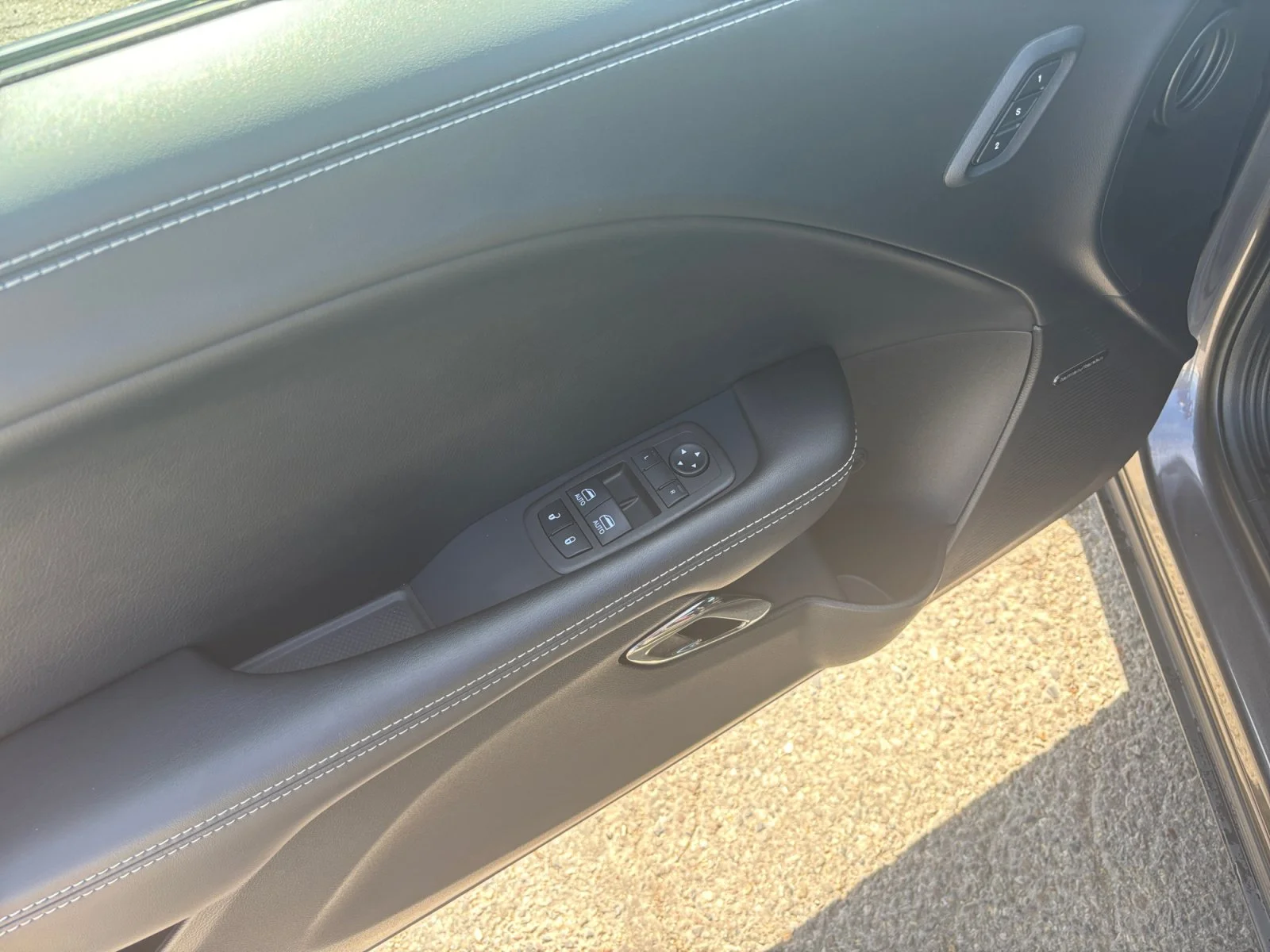 Used 2022 Granite Crystal Metallic Dodge SRT Hellcat image 11