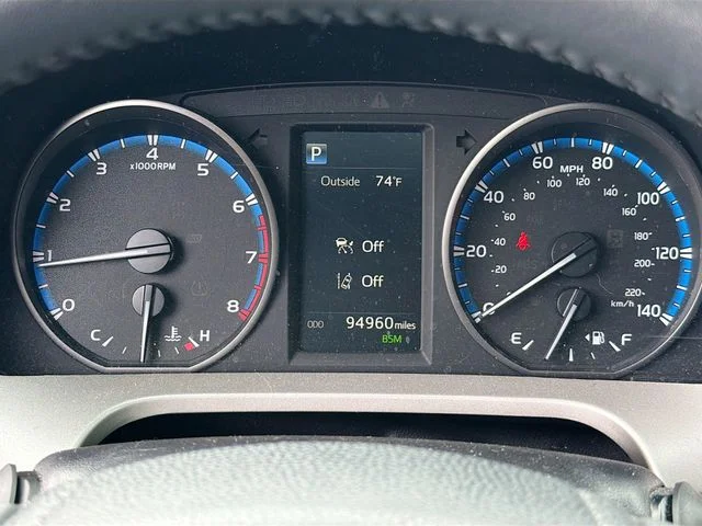 Used 2017 Black Toyota XLE image 13