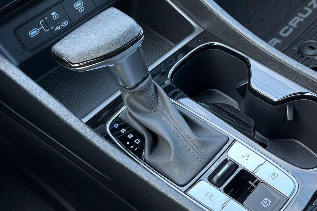 New 2026 White Hyundai SEL AWD image 26