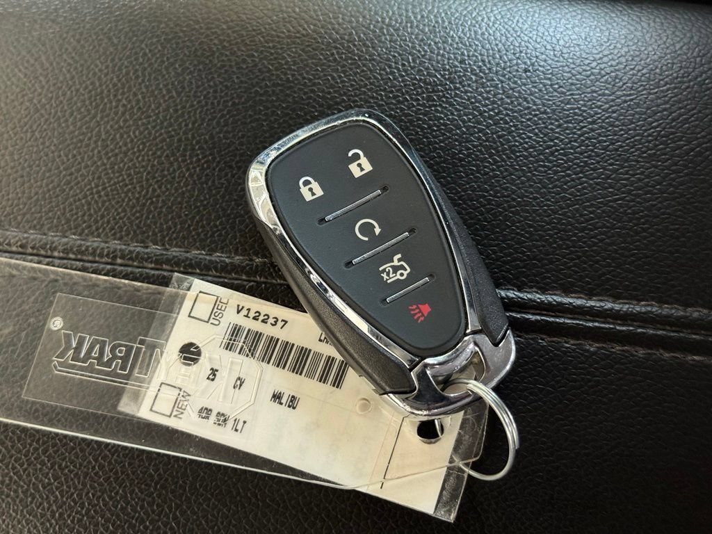 Used 2025 Lakeshore Blue Metallic Chevrolet 1LT image 34