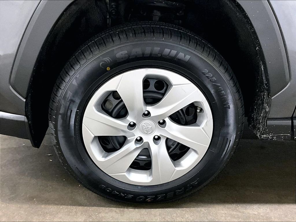 Used 2020 Gray Toyota LE image 7