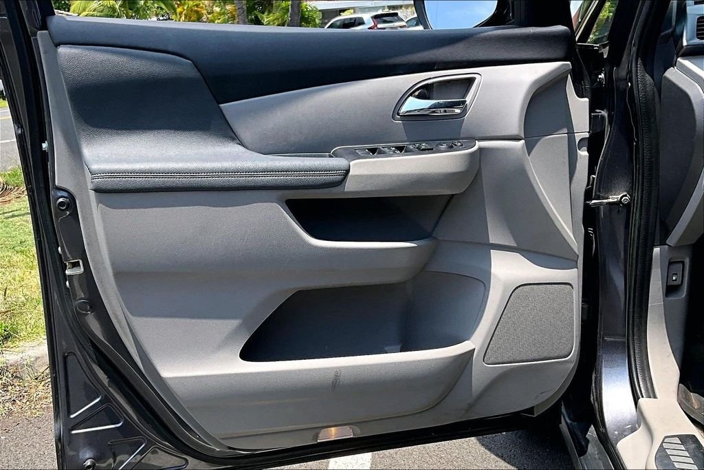 Used 2015 Gray Honda EX-L image 18