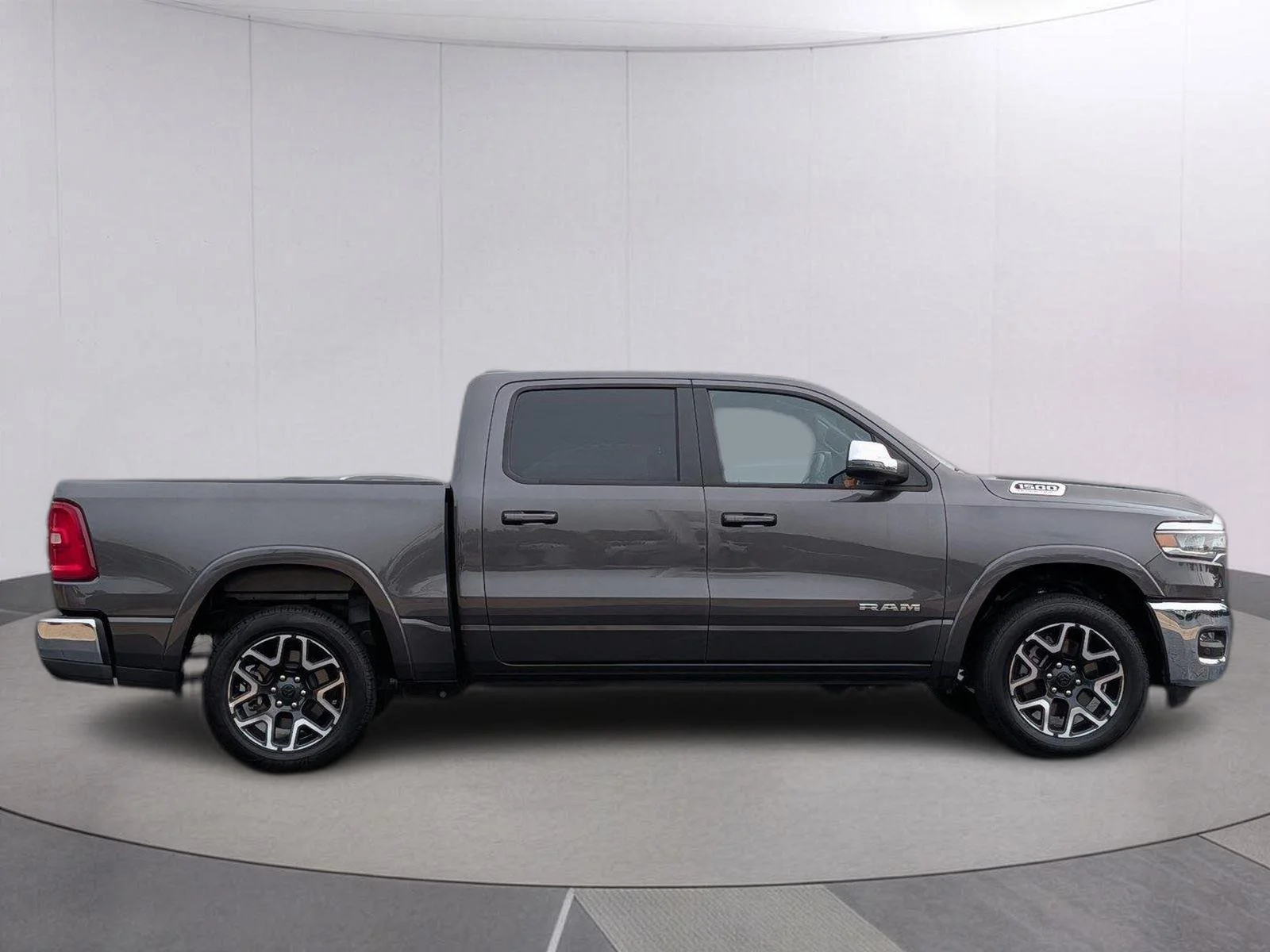 Used 2026 Granite Crystal Metallic Clearcoat Ram Laramie image 7