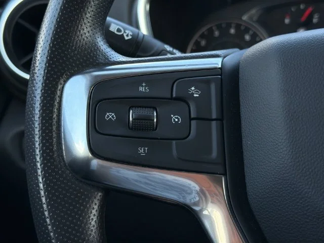 Used 2024 Gray Chevrolet LT image 28