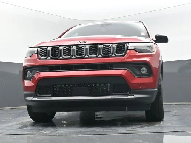 New 2026 Red Hot Pearl-Coat Exterior Paint Jeep Latitude image 41