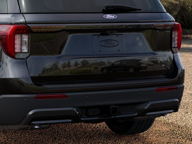 New 2027 Agate Black Metallic Ford ST-Line image 25