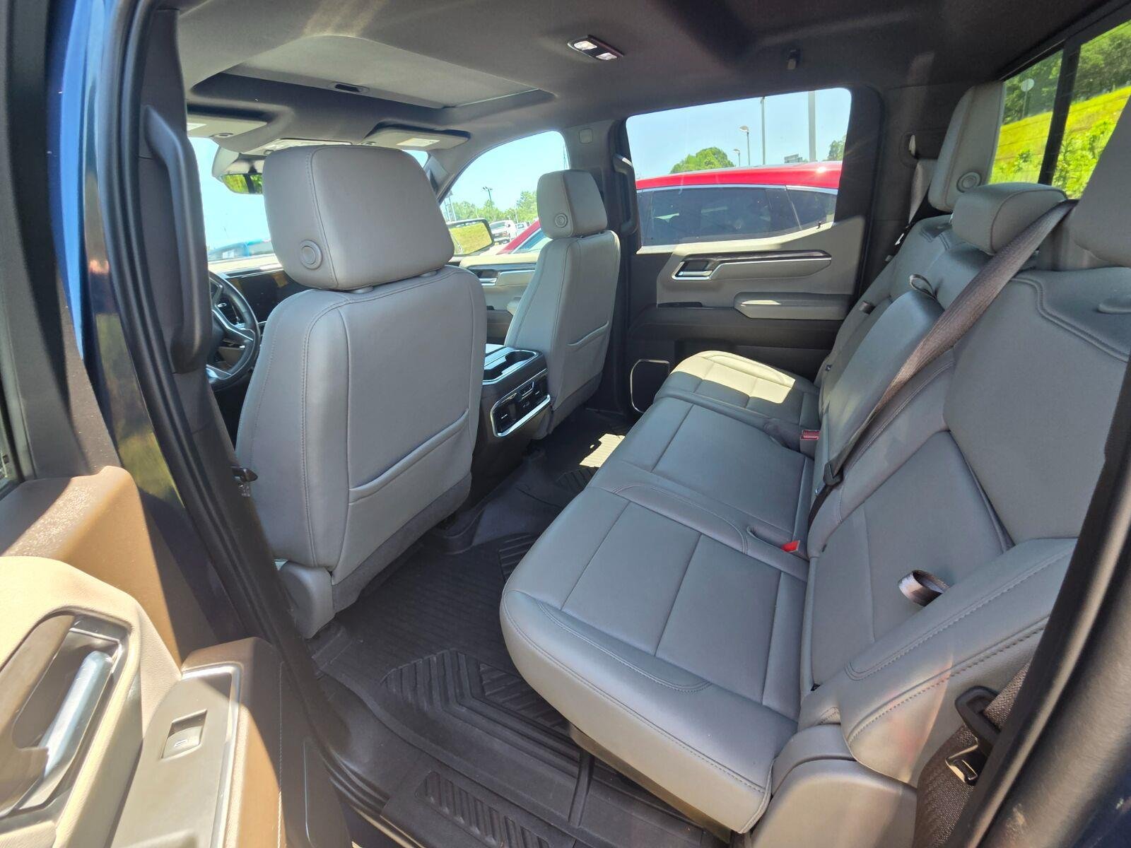 Used 2022 Northsky Blue Metallic Chevrolet LTZ image 10
