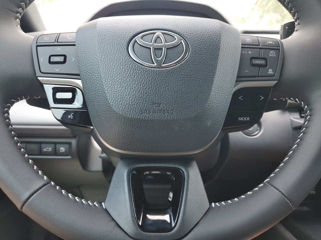Used 2026  Toyota SE image 23