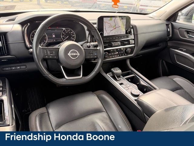Used 2022 Gray Nissan SL image 7