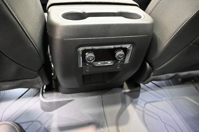 2026 Chevrolet Suburban High Country - Photo 54