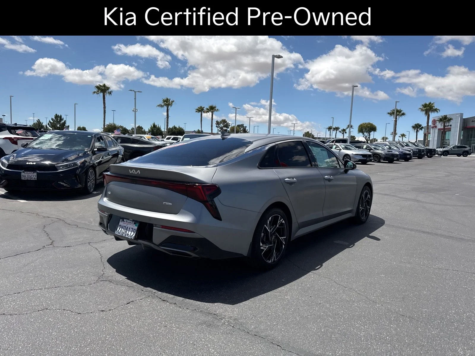 2025 Kia K5 GT-Line - Photo 6