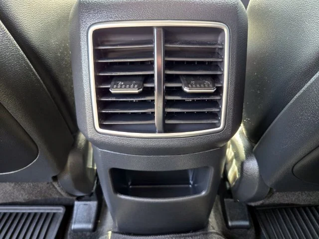 Used 2025 White Kia SX-Prestige image 17