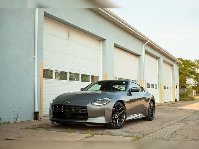 Used 2024 Gray Nissan Performance image 19