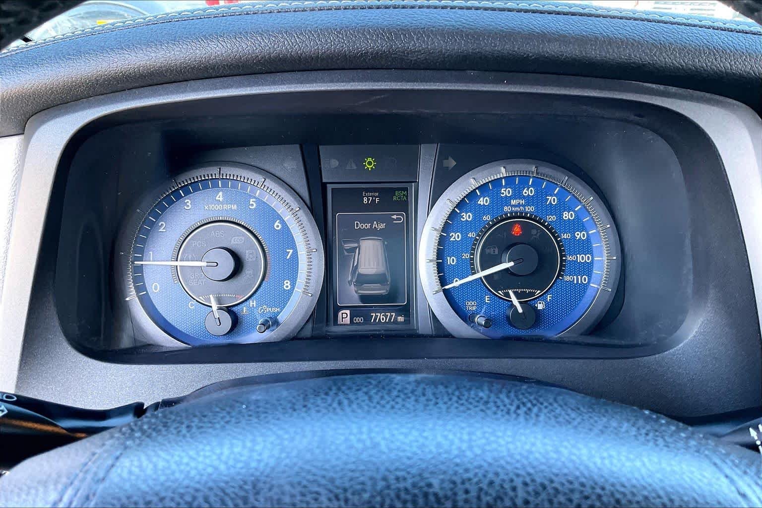 Used 2019 Midnight Black Metallic Toyota XLE Premium image 23