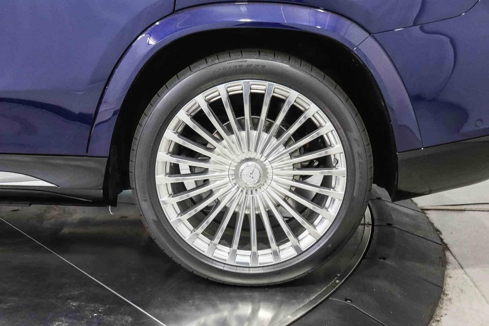 New 2026 MANUFAKTUR Mystic Blue Metallic Mercedes-Benz Maybach GLS 600 image 10